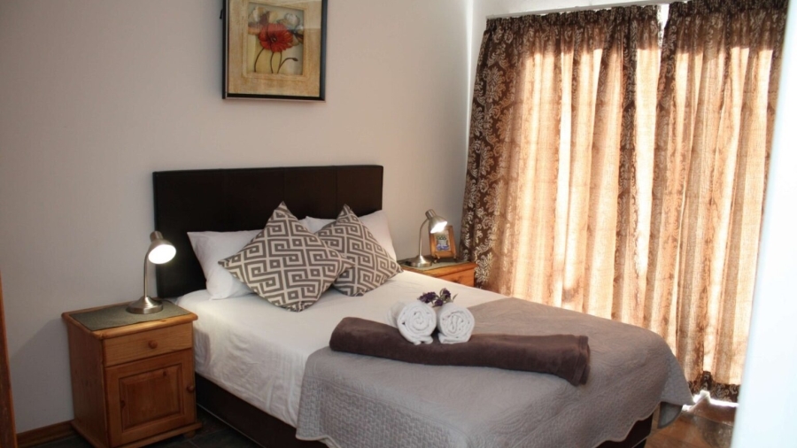 12 Bedroom Property for Sale in Pellissier Free State